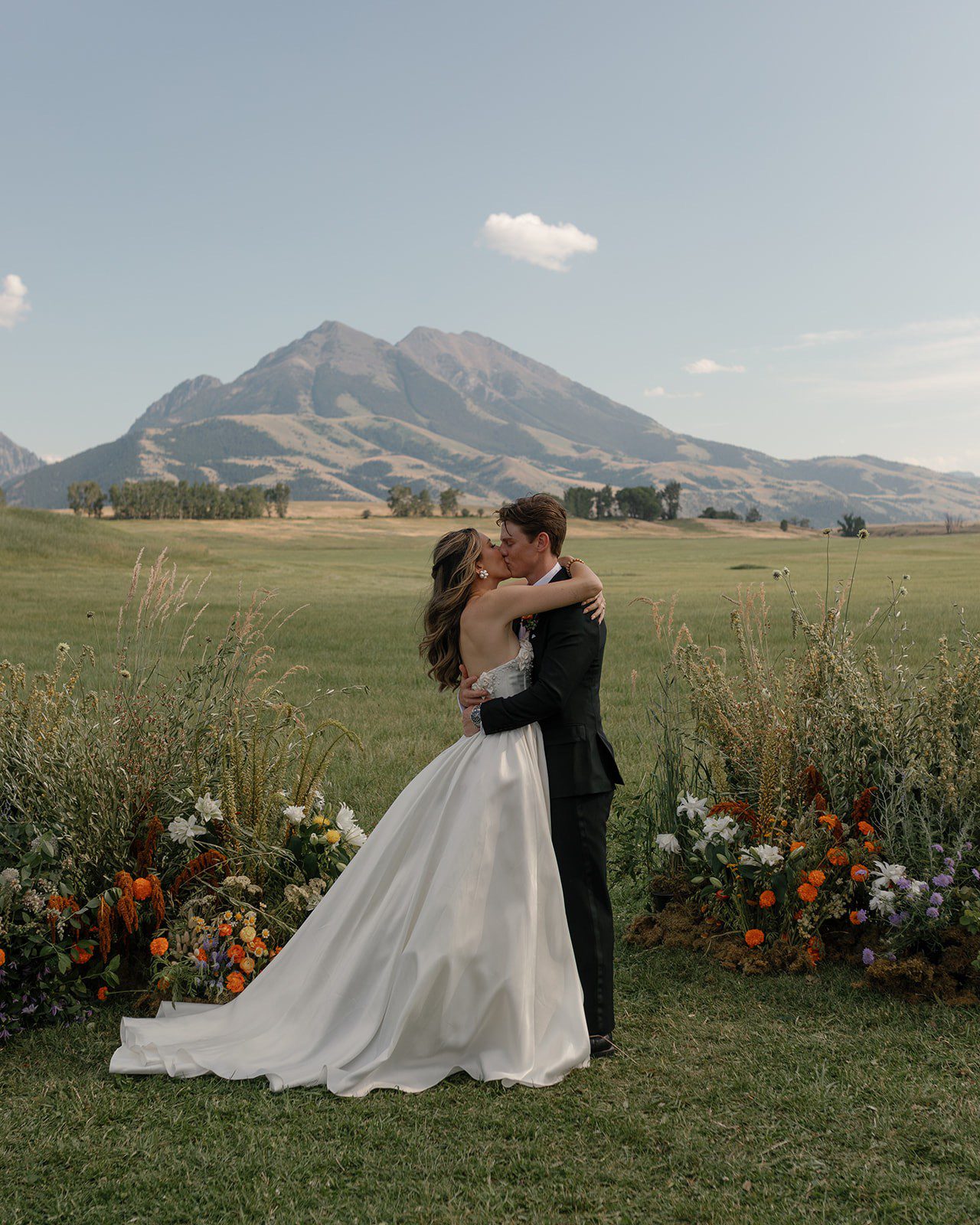 Outdoor Montana Destination Black Tie Wedding